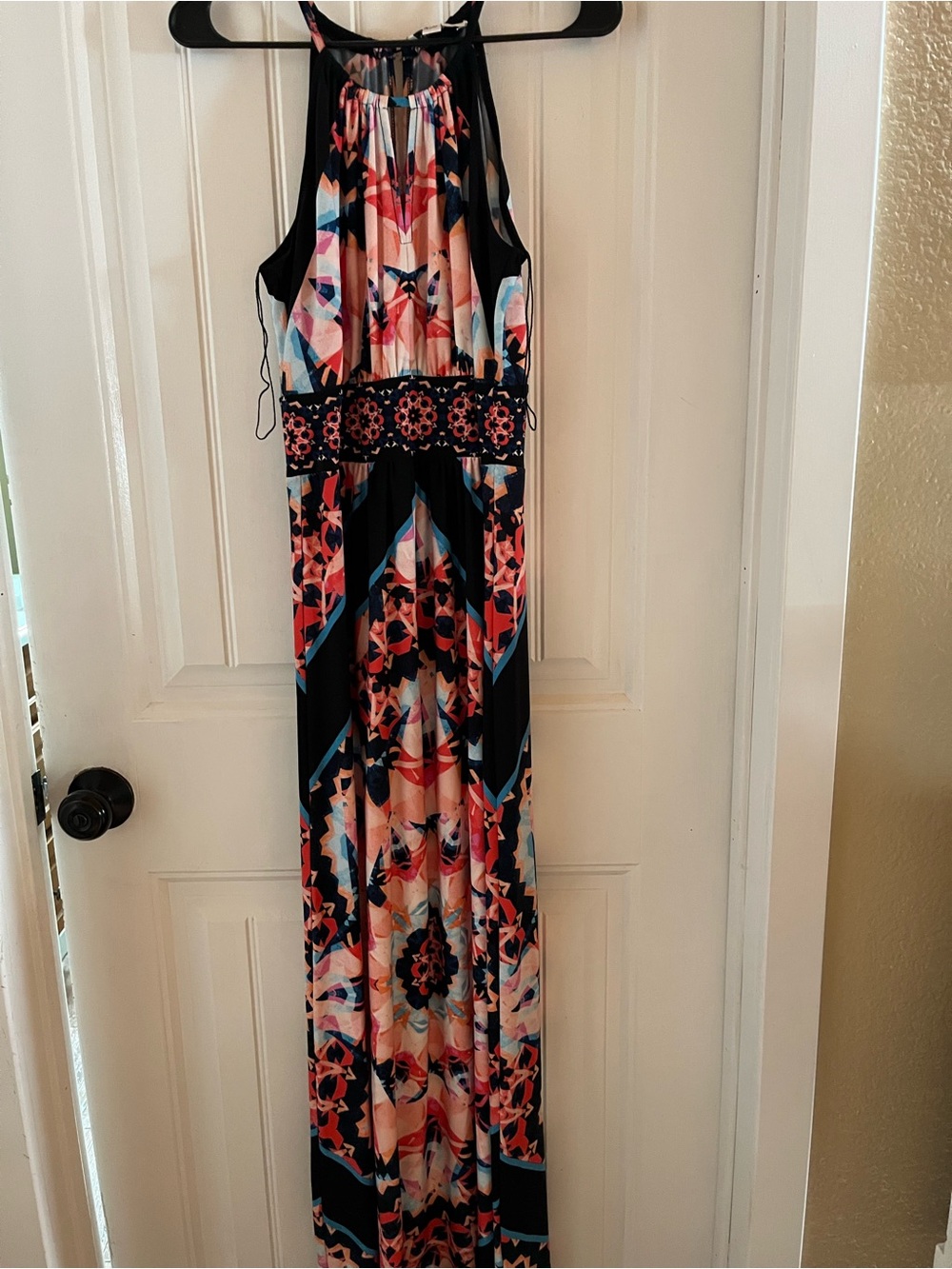 Women's Sleeveless Halter Maxi Dress in Multicolor Floral Print